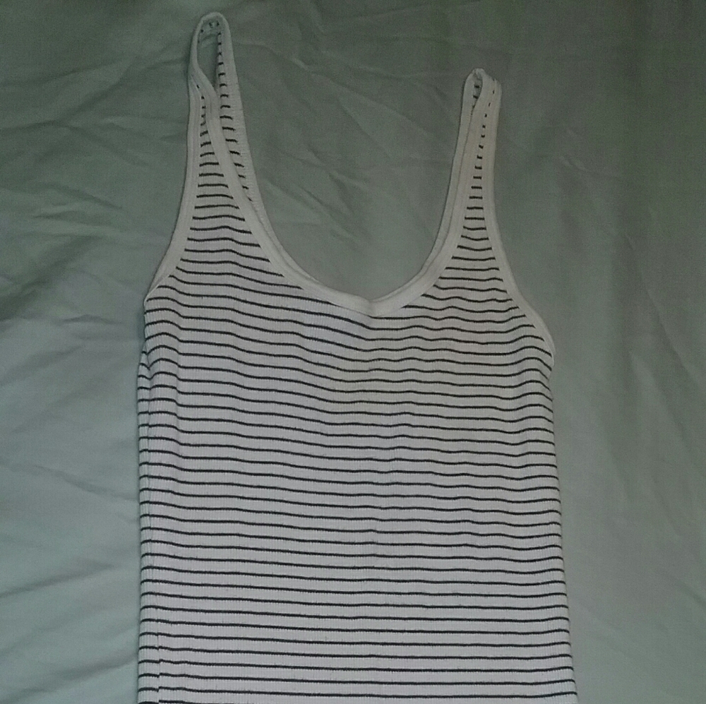 Hollister tank